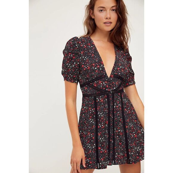 Free people -Piece Of Your Heart Mini Dress - Picture 1 of 8